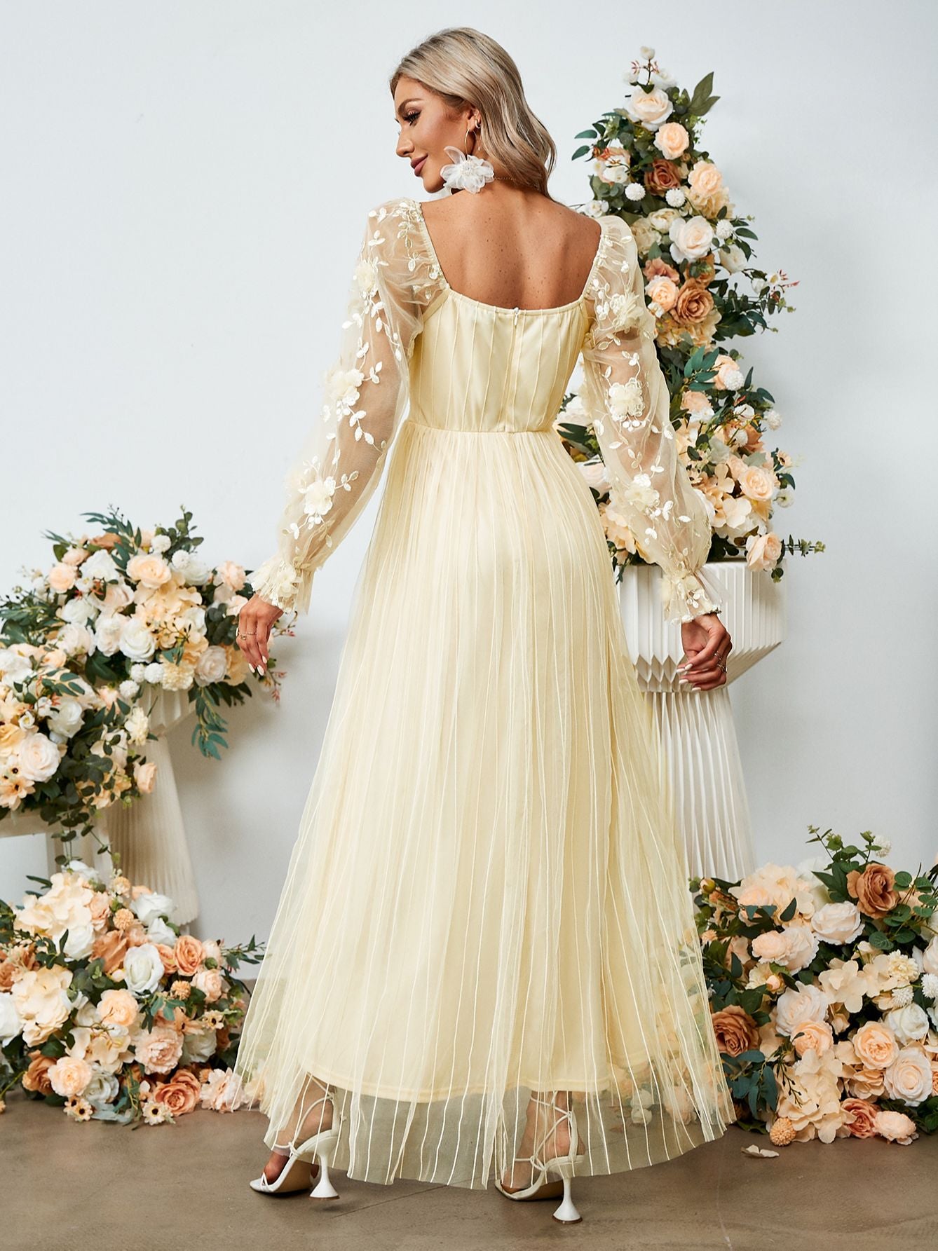 Elegant floral wedding dress